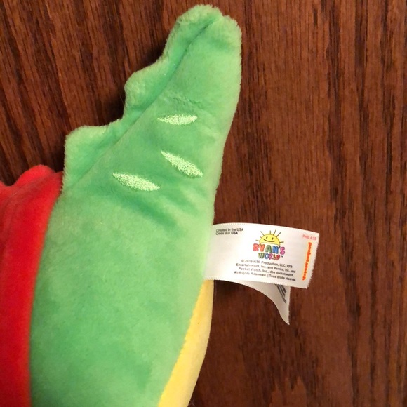 Gus the Gator Plush from Ryan’s World* - Picture 13 of 13